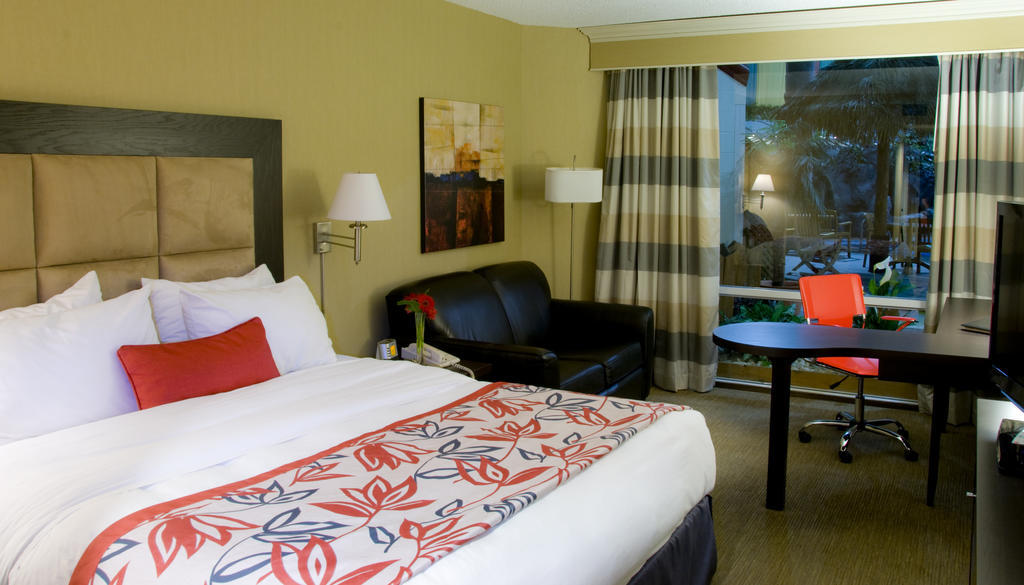 Ramada Plaza Crystal Palace Dieppe Room photo
