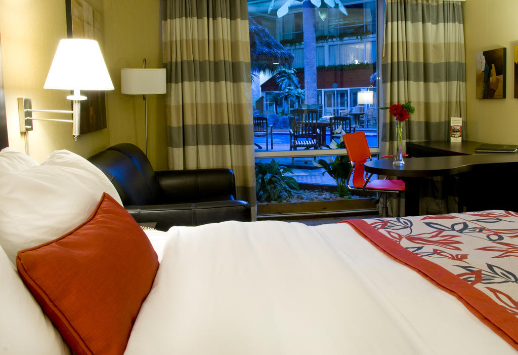 Ramada Plaza Crystal Palace Dieppe Room photo